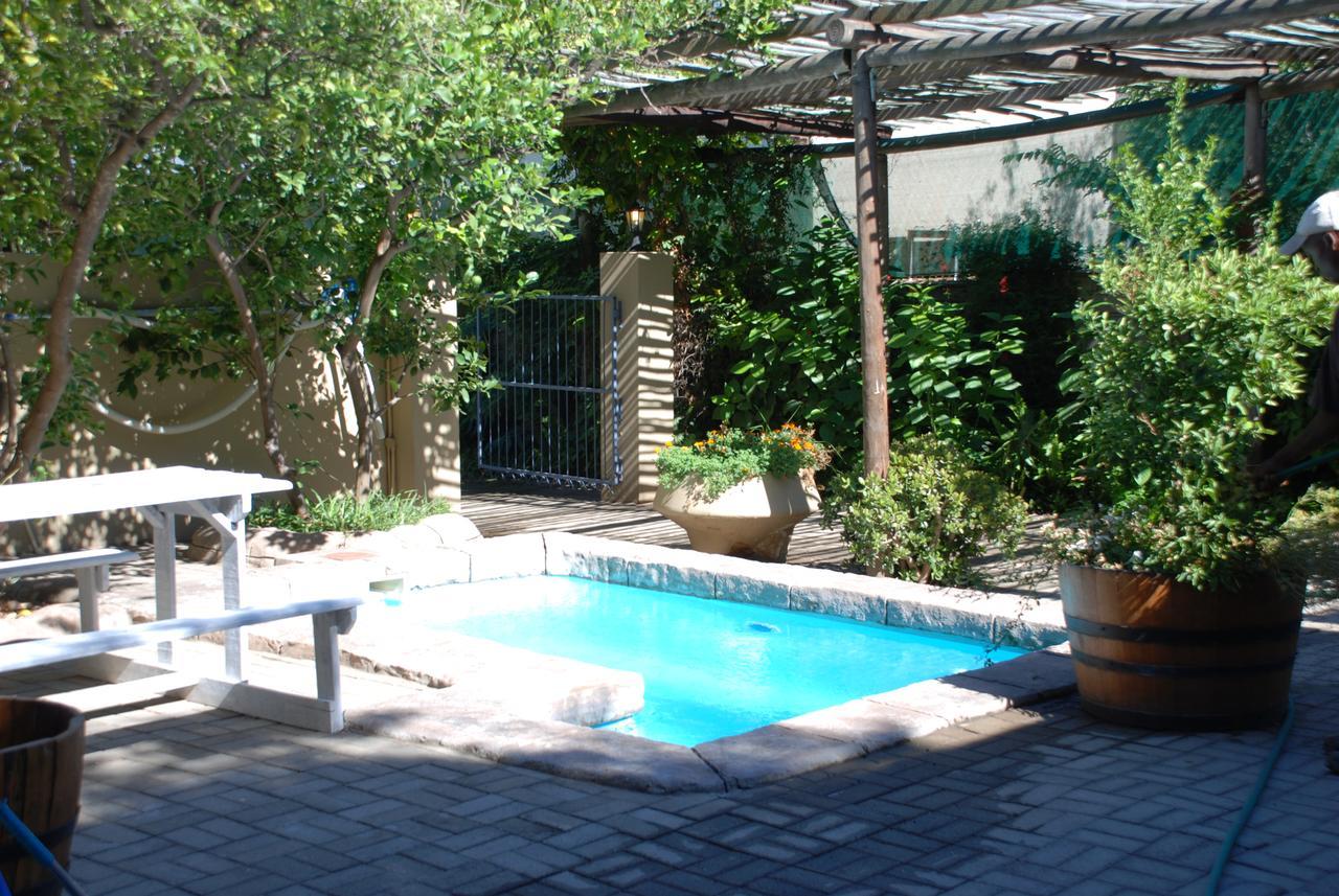 86 On Langenhoven Bed & Breakfast Oudtshoorn Exterior foto
