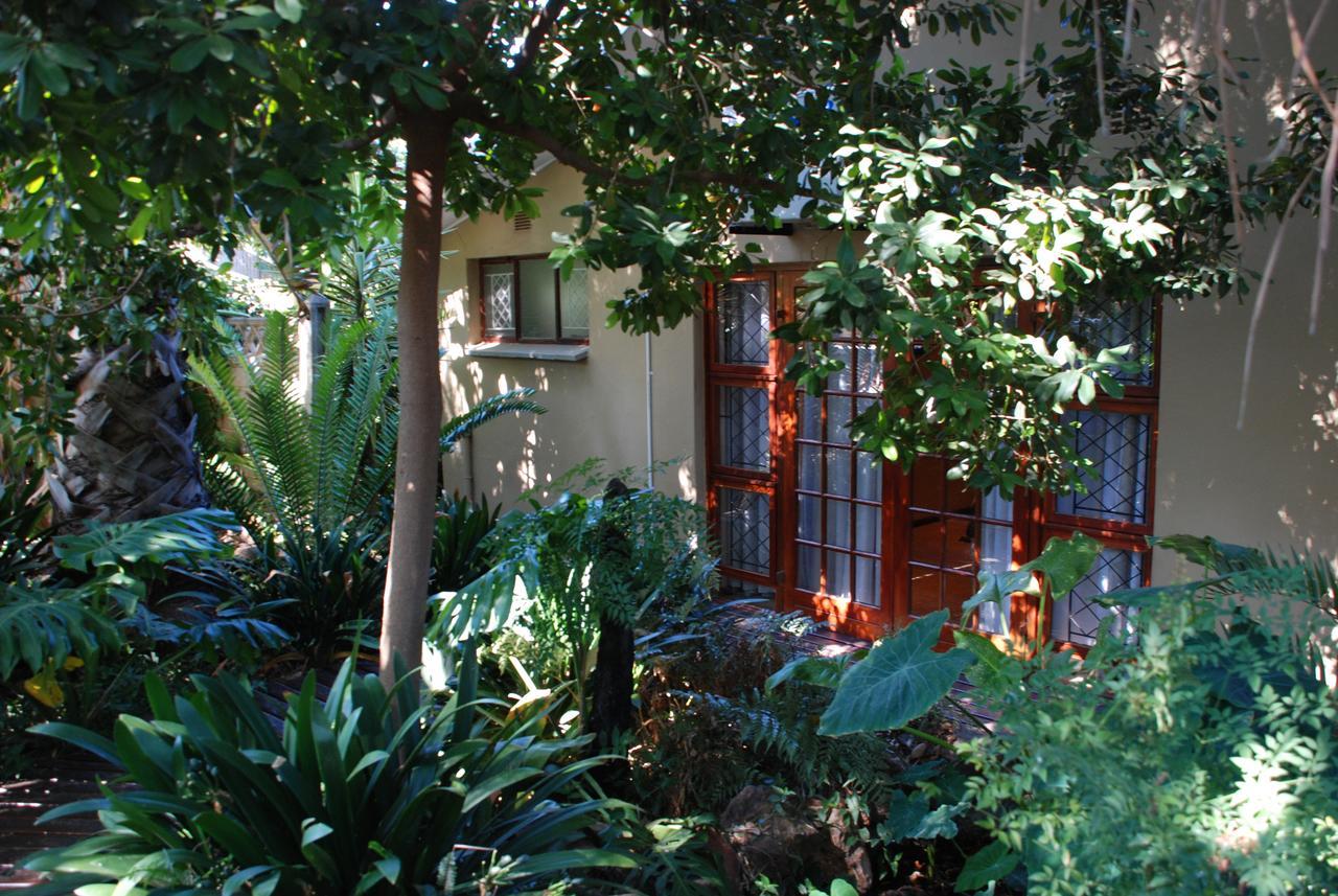 86 On Langenhoven Bed & Breakfast Oudtshoorn Exterior foto